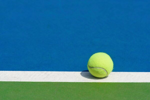 Why you should always pack a tennis ball when travelling long distances (and how it helps your body) |