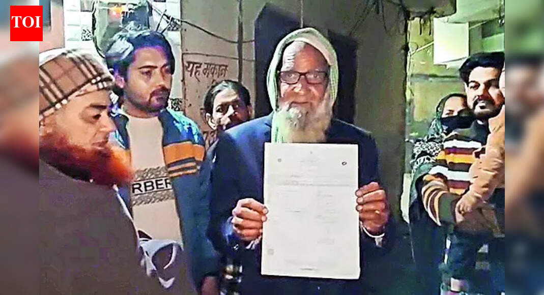 Missing since 1997, UP man returns home from West Bengal for SIR formalities