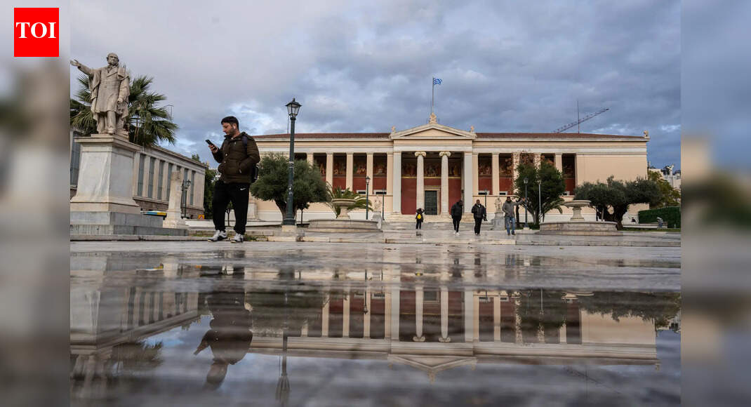 Greece abolishes long study breaks, cutting student population by half