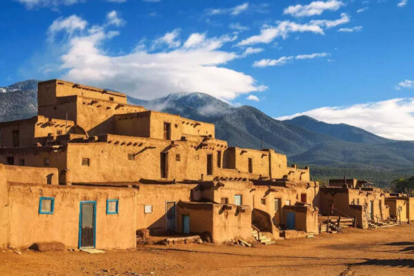 What is the mysterious humming noise in New Mexico that scientists still cannot explain |
