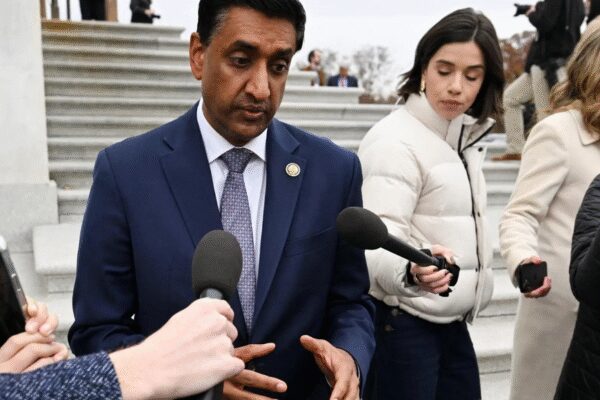‘What will we say now if Putin tries to capture Zelenskyy’: Indian-origin Ro Khanna says Trump’s strike on Venezuela is a ‘war of choice’
