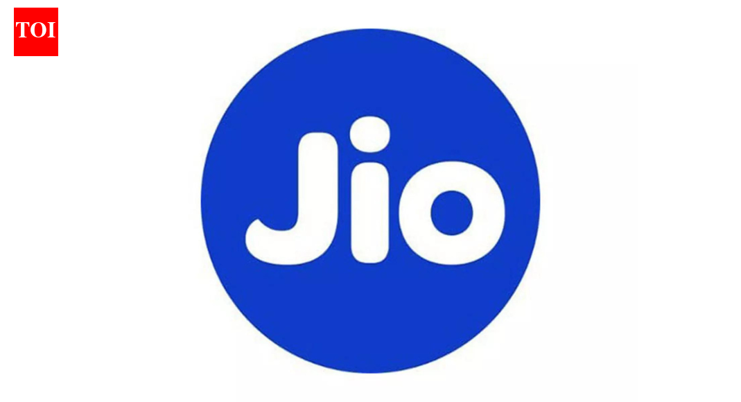 Jio dominates November subscriber count with 1.2 million additions; extends lead over Airtel for 9th consecutive month