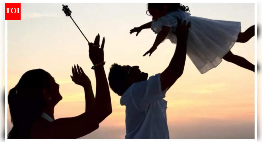 Alia Bhatt shares glimpse of New Year getaway with Ranbir Kapoor and daughter Raha – PIC