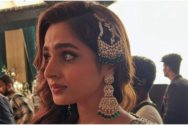 Ayesha Khan shares heartfelt gratitude as Ranveer Singh starrer Dhurandhar’s hit track ‘Shararat’ with Krystal D’Souza hits 100M views: ‘Surreal experience indeed’