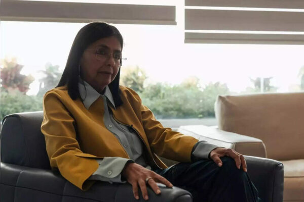 Post-Maduro Venezuela: Military backs VP Delcy Rodríguez as interim president; tells people to resume normal activities