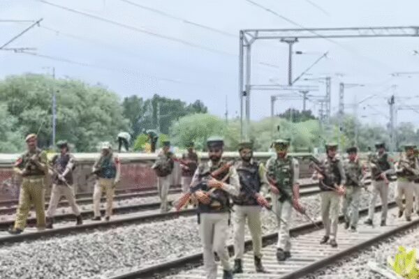 JAMMU: A 47-year-old GRP constable was injured when his service weapon went off accidentally in Kathua district of Jammu and Kashmir Saturday night, officials said.“The constable, identified as Dinesh Kumar, was injured in the shoulder in the incident that took place while he was on duty at Kathua railway station late Saturday night,” officials said.Kumar has been admitted at Govt Medical College and Hospital (GMCH) in Jammu.End of ArticleFollow Us On Social MediaVideos”Sport Should Be Kept Apart From Politics” Tharoor On Mustafizur RowProbe Reveals Red Fort Blast Module Used ‘Ghost’ SIM Cards For Encrypted ChatsMatter Of Deep Concern: MEA Reacts To US Strikes On Venezuela, Urges Restraint’Lunatic Rulers’: Shashi Tharoor, Singhvi, Owaisi, Other Indian Leaders On US Strikes In VenezuelaIndian Army Raises Bhairav Special Force With Over One Lakh Drone Operatives For Modern WarfareCM Revanth Reddy’s Remarks In Telangana Assembly Sparks Row, BRS Slams ‘Filthy Language’‘If Trump Can Capture Maduro, Why Can’t Modi Bring Back 26/11 Mastermind From Pakistan’: Owaisi‘Avoid All Non-Essential Travel To Venezuela’: India Issues Advisory For Citizens After US Strikes”No Control Over Minority Violence In Bangladesh…”: Former Indian Envoy Slams Yunus Govt“Infamous For His Tour With Anti-National Propaganda”: BJP Rips Rahul Gandhi Over Vietnam Visit123Photostories20 minutes visceral fat-burning exercise routine to try at home4 everyday foods that help babies learn to chew naturally10 cheapest markets in Mumbai for street shoppingBeyond the Birkin: 5 times Aishwarya Rai Bachchan proved the ‘Mom Bag’ is the ultimate luxury flex8 common Japanese words and phrases worth learningNayanthara to Tara Sutaria: Decoding first looks of ‘Toxic’s female cast – Who understood the assignment best?Vaginal health: NHS doc debunks popular myths women still believe6 places where the world’s deadliest snakes are found7 fascinating creatures with blue-coloured bloodJay Bhanushali and Mahhi Vij: Tracing the former couple’s journey from love to amicable separation123Hot PicksUS strikes VenezuelaVande Bharat Sleeper TrainPublic holidays January 2026Gold rate todayDelcy RodríguezVivek RamaswamyBank Holidays JanuaryTop TrendingSan Francisco 49ersBrittany MahomesNoah Lyles and Junelle Bromfield Net WorthWayne Gretzky Daughter Net WorthSidney Crosby LifestyleLeBron James vs Stephen Curry Net WorthTom BradyLeBron James WifeCam ThomasCharlie Kirk