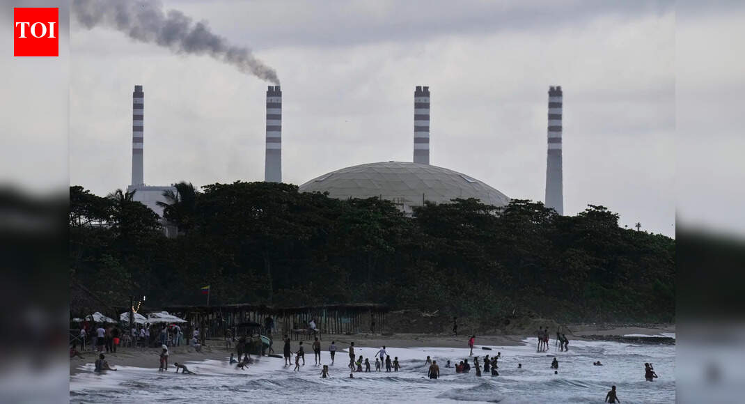 Venezuela has world’s largest oil reserve, but output just 1% of total