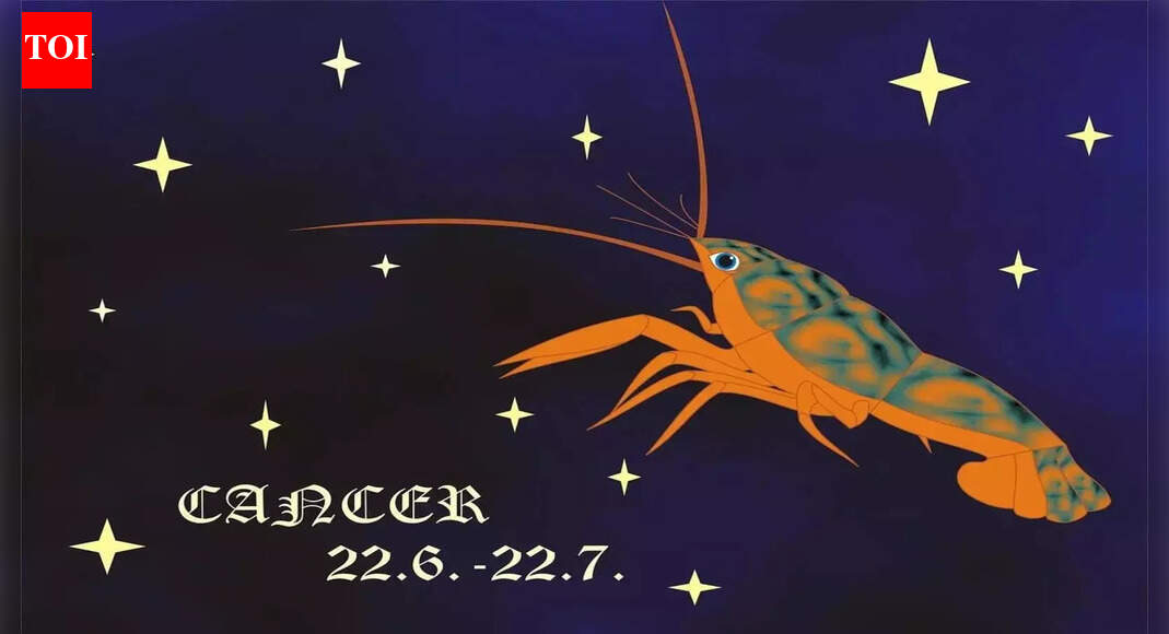 Cancer Yearly Horoscope 2026: The Year of Financial Growth and Self Care