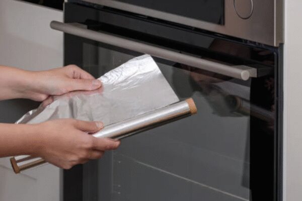 Aluminum Foil Health Risks: Do you use aluminum foil to store or bake food? Doctor explains when you need to be cautious |