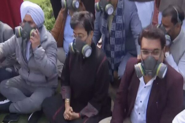 . NEW DELHI: Aam Aadmi Party MLAs on Monday staged a protest inside the Delhi Assembly premises, drawing attention to the worsening air pollution levels in the national capital.Leader of opposition in the Assembly, Atishi, led the protest amid AAP’s efforts to press for urgent policy measures and accountability on Delhi’s deteriorating air quality.The protest highlighted concerns over public health, particularly for children, the elderly, and people with respiratory issues, as Delhi continues to struggle with hazardous air quality. Party leaders demanded immediate action by the government to implement stricter measures to curb pollution, including emissions from vehicles, industrial discharges, and stubble burning from neighbouring states.Meanwhile, several Indian cities, including Delhi, Mumbai and Guwahati, woke up to a layer of fog on Monday morning. Air quality varied from ‘poor’ to very poor’ category across several parts of the national capital, while several flights were delayed at the IGI Airport.According to the Central Pollution Control Board (CPCB), Delhi recorded AQI at 260 in the ‘Poor’ category by 8 am on Monday.Visuals from Akshardham showed the Air Quality Index (AQI) at 294, falling in the ‘poor’ category, according to the Central Pollution Control Board (CPCM). At ITO, the AQI was recorded as 256, also categorised as ‘poor’, while Anand Vohar reported a sharper decline at 320, placing the area in the ‘very poor’ bracket.Chandni Chowk remained among the worst-affected areas, recording an AQI of 337, classified as ‘very poor’. Reduced visibility due to fog and smog disrupted flight operations at Delhi’s Indira Gandhi International Airport, with several flights delayed in the early hours.Notably, in Delhi, the Sub-Committee on the Graded Response Action Plan (GRAP) under the Commission for Air Quality Management (CAQM) in the NCR and adjoining areas lifted Stage-III restrictions on Friday evening, citing significant air quality improvement due to favourable meteorological conditions. End of ArticleFollow Us On Social MediaVideosBJP Welcomes SC Denial Of Bail To Umar Khalid And Sharjeel Imam; Opposition Calls It Unfortunate”US Has No Jurisdiction in Venezuela” Ex-UN Envoy Dilip Sinha Slams US Action In VenezuelaAfter T20 World Cup Move, Bangladesh Now Bans IPL 2026 Broadcast Amid Mustafizur Rahman RowSC Rejects Bail Plea Of Umar Khalid, Sharjeel Imam; Grants Bail To 5 Others In Delhi Riots CaseRajnath Singh Commissions ICG’s Pollution Control Vessel ‘Samudra Pratap’, Hails Make-In-IndiaShashi Tharoor, Manish Tewari & Salman Khurshid Raise Concerns Over US Attack In Venezuela’Whole Of Jammu And Kashmir Should Be Reunited With India’: British MP Bob Blackman’Can Raise Tariffs Very Quickly’: Trump Warns India Over Russian Oil Imports, Praises PM Modi’Indian Firms Have Long Experience In Dealing With Venezuela Oil’: Expert On Opportunity For India”Sport Should Be Kept Apart From Politics” Tharoor On Mustafizur Row123PhotostoriesHow to make Paneer Bread Pakoda for evening snacking5 foods that steadily cause hair loss without you knowing about itParing beans with this one staple can give you complete protein5 trending kaleera designs every modern Indian bride is obsessed with right nowKrystle D’Souza, Ayesha Khan to Tamannaah Bhatia: When Bollywood actresses turned special songs into iconic moments9 Arabian desserts that are a must-try in Dubai5 worst foods for your skin, top plastic surgeon revealsRestoring Chennai’s Crown: The Bharat Insurance Building’s Towers, Spires, and Glory RevealedWhy Sadhguru says parents must work on themselves before correcting children5 cold-proof animals that freeze and restart life after winter123Hot PicksUS strikes VenezuelaVande Bharat Sleeper TrainPublic holidays January 2026Gold rate todayUmar Khalid BailCigarette tax hikeBank Holidays JanuaryTop TrendingSan Francisco 49ersBrittany MahomesNoah Lyles and Junelle Bromfield Net WorthWayne Gretzky Daughter Net WorthSidney Crosby LifestyleLeBron James vs Stephen Curry Net WorthTom BradyLeBron James WifeCam ThomasCharlie Kirk