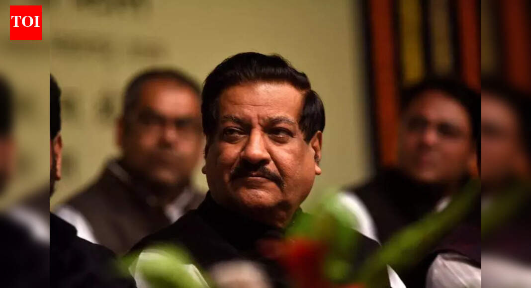 Prithviraj Chavan (File photo) NEW DELHI: Senior Congress leader and former Maharashtra chief minister Prithviraj Chavan on Monday came out in support of New York City mayor Zohran Mamdani for writing a letter to 2020 Delhi riots co-accused Umar Khalid.Chavan said that, as a person of Indian origin, Mamdani had “every right to intervene.”Also Read: Who is he to question? BJP on New York Mayor Zohran Mamdani’s Umar Khalid note“He (Mamdani) has faith in Indian politics. He spoke in Hindi during his campaign, appealing to Indians there. Indian blood flows in him, so if injustice is happening to an Indian, he has every right to intervene, whether he is an American citizen or not. But more importantly, human rights are supreme. So I think there’s no need to panic if he wrote a letter,” Chavan told news agency PTI.The socialist Democrat, New York City’s first Muslim and Indian-origin mayor, is the son of filmmaker Mira Nair and academic Mahmood Mamdani. The 34-year-old was sworn in on New Year’s Day after winning the mayoral election in November last year.In his handwritten note to Khalid, who has been in jail since his arrest in September 2020, months after communal riots rocked the national capital in February that year, Mamdani wrote: “Dear Umar, I think of your words on bitterness often, and the importance of not letting it consume oneself. It was a pleasure to meet your parents. We are all thinking of you.”The Supreme Court on Monday rejected the bail pleas of two Delhi riots accused—Khalid and Sharjeel Imam—and granted bail, subject to conditions, to five others. They had challenged the Delhi high court’s rejection of their pleas.Meanwhile, Chavan’s remarks come days after he drew flak for claiming that India was “defeated” on the first day of its four-day conflict with Pakistan in May 2025. He later refused to apologise despite widespread outrage.In July last year, he had also sparked controversy by questioning why anti-terror operations were being given “Hindu names.”About the AuthorTOI News DeskThe TOI News Desk comprises a dedicated and tireless team of journalists who operate around the clock to deliver the most current and comprehensive news and updates to the readers of The Times of India worldwide. With an unwavering commitment to excellence in journalism, our team is at the forefront of gathering, verifying, and presenting breaking news, in-depth analysis, and insightful reports on a wide range of topics. The TOI News Desk is your trusted source for staying informed and connected to the ever-evolving global landscape, ensuring that our readers are equipped with the latest developments that matter most.”Read MoreEnd of ArticleFollow Us On Social MediaVideosCPI-M Protests Near Us Consulate In Chennai Over Venezuela AttackBJP Welcomes SC Denial Of Bail To Umar Khalid And Sharjeel Imam; Opposition Calls It Unfortunate”US Has No Jurisdiction in Venezuela” Ex-UN Envoy Dilip Sinha Slams US Action In VenezuelaAfter T20 World Cup Move, Bangladesh Now Bans IPL 2026 Broadcast Amid Mustafizur Rahman RowSC Rejects Bail Plea Of Umar Khalid, Sharjeel Imam; Grants Bail To 5 Others In Delhi Riots CaseRajnath Singh Commissions ICG’s Pollution Control Vessel ‘Samudra Pratap’, Hails Make-In-IndiaShashi Tharoor, Manish Tewari & Salman Khurshid Raise Concerns Over US Attack In Venezuela’Whole Of Jammu And Kashmir Should Be Reunited With India’: British MP Bob Blackman’Can Raise Tariffs Very Quickly’: Trump Warns India Over Russian Oil Imports, Praises PM Modi’Indian Firms Have Long Experience In Dealing With Venezuela Oil’: Expert On Opportunity For India123PhotostoriesHeart health: The big 3 heart numbers to know, as per Harvard experts7 legendary Indian scientists and their contributionsHow to make Paneer Bread Pakoda for evening snacking5 foods that steadily cause hair loss without you knowing about itParing beans with this one staple can give you complete protein5 trending kaleera designs every modern Indian bride is obsessed with right nowKrystle D’Souza, Ayesha Khan to Tamannaah Bhatia: When Bollywood actresses turned special songs into iconic moments9 Arabian desserts that are a must-try in Dubai5 worst foods for your skin, top plastic surgeon revealsRestoring Chennai’s Crown: The Bharat Insurance Building’s Towers, Spires, and Glory Revealed123Hot PicksUS strikes VenezuelaVande Bharat Sleeper TrainPublic holidays January 2026Gold rate todayUmar Khalid BailCigarette tax hikeBank Holidays JanuaryTop TrendingSan Francisco 49ersBrittany MahomesNoah Lyles and Junelle Bromfield Net WorthWayne Gretzky Daughter Net WorthSidney Crosby LifestyleLeBron James vs Stephen Curry Net WorthTom BradyLeBron James WifeCam ThomasCharlie Kirk