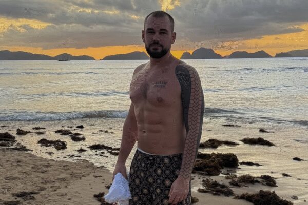 Kick Streamer Szymon “Syzmool” Besser’s net worth: How the streamer earns through high-risk gambling streams