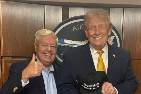 Trump signs ‘Make Iran Great Again’ hat for Republican senator who hopes 2026 will be the year that…