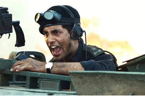 ‘Ikkis’ box office collection Day 5: Agastya Nanda starrer struggles on first Monday, mints Rs 1.35 crore as ‘Dhurandhar’ continues to dominate | Hindi Movie News