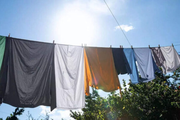 Simple tricks to dry clothes faster in winter without any sunlight |