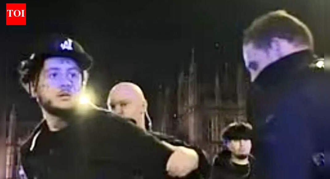 Twitch streamer Krimoe arrested after waving toy gun during livestream outside the Houses of Parliament in London