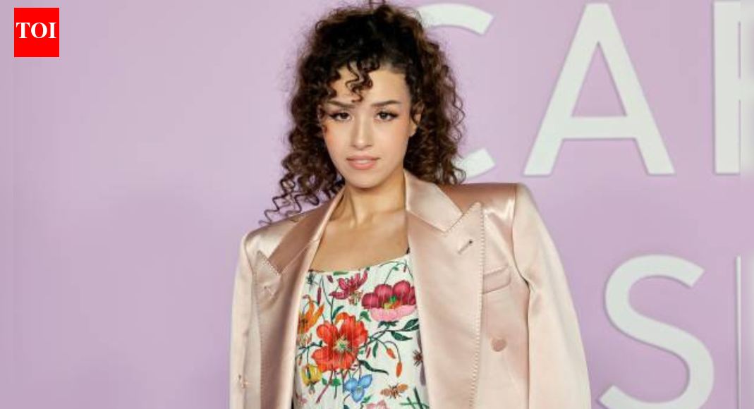 Imane “Pokimane” weighs in on pros and cons of dating wealthy and broke men, Twitch star’s dating comments once again go viral