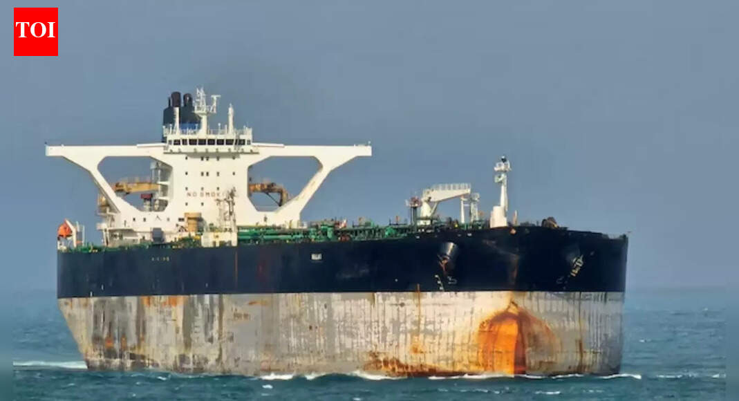 US seizes Russian-flagged vessel; oil tanker linked to Venezuela; Moscow submarine, warship nearby