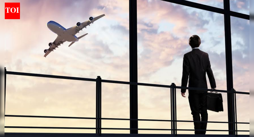 30-year-old NRI confused whether to return for old parents or to stay abroad with children: ‘I find myself conflicted…’