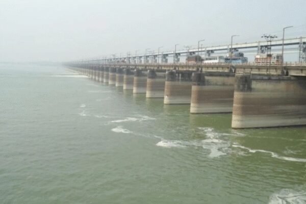 NEW DELHI: In the backdrop of talks between India and Bangladesh to renew Ganga Water Sharing Treaty, a team of senior officials from Union Jal Shakti ministry visited Farakka Barrage Project in West Bengal and reviewed its technical and administrative aspects .Farakka Barrage, located in Murshidabad and Malda districts, is key to the 30-year-old water sharing treaty, wh-ich will expire in Dec. It is expected that the fresh negotiation will speed up once a new govt comes to office in Dhaka after the Feb 12 elections.The team of officials, led by Union water resources secretary V L Kantha Rao, reviewed overall progress of work under Farakka Barrage Project. “The secretary emphasised the need for timely completion of ongoing wor-ks, advised pro-active resolution of bottlenecks, and stre-ssed ensuring time-bound progress on priority works related to the operation, maintenance, and modernisation of Farakka Barrage,” said an official statement.About the AuthorVishwa MohanVishwa Mohan is Senior Editor at The Times of India. He writes on environment, climate change, agriculture, water resources and clean energy, tracking policy issues and climate diplomacy. He has been covering Parliament since 2003 to see how politics shaped up domestic policy and India’s position at global platform. Before switching over to explore sustainable development issues, Vishwa had covered internal security and investigative agencies for more than a decade.Read MoreEnd of ArticleFollow Us On Social MediaVideosImran Khan’s Family Stages Prayer Protest After Being Barred From Meeting Him At Adiala JailImran Khan’s Sister Aleema, PTI Members Hold Prayers Outside Adiala Jail After Meet DeniedTharoor Flags UN Charter Violations, Voices Concern Over US Action In VenezuelaUS Issues Blunt Warning To Indian Students: Breaking Laws May Cost Visas, Careers And Future DreamsCongress-BJP Tie-Up Claims In Ambernath Create Rift, Put Mahayuti Alliance Under Fresh Strain“Worst Kind of Discrimination in PoJK”: UKPNP Chairman Flags Deepening CrisisNo Compromise On Terror: PM Modi, Benjamin Netanyahu Reaffirm India Israel Strategic PartnershipOwaisi Slams MCD Demolition, Says Turkman Gate Land Fully Belongs To WaqfNehru Catered To Liaquat Ali Khan, Ignored Somnath History: BJP MP Sudhanshu TrivediUS FARA Filings Expose How Pakistan Lobbied Washington To Somehow Stop India’s Operation Sindoor123Photostories9 mistakes to avoid while making biryani at homeWinter Special: How to make traditional Besan Ka Sheera at home5 adorable-looking animals that are surprisingly deadly5 red flags people often ignore in friendships (But shouldn’t!)6 classic non-vegetarian Cutlets to enjoy during winter monthsVijay’s ‘Jana Nayagan’ to Prabhas’ ‘The Raja Saab’: Biggest South releases for Pongal 2026Can you guess the temples and places featured on INR 10, 20, 50, 100, 200 and 500 currency notes?How to add smoky flavour to winter dishes without using a tandoor at home”I just read somewhere that 20% of American meals are consumed in a car!” Sadhguru shares tips on the right way to eat foodRepublic Day 2026 long weekend travel ideas from Delhi-NCR; places to go, things to do123Hot PicksBudget 2026Venezuela NewsGold rate todayStock Market TodayCigarette price hikePublic holidays January 2026Bank Holidays JanuaryTop TrendingMLB Trade RumorsTommy Fleetwood and Clare Fleetwood Net WorthTravis KelceTaylor SwiftJimmie Johnson Net WorthEdward CabreraJamahal HillValentino Rossi and Francesca Sofia Novello Net WorthBrad Marchand Net WorthNHL Trade Rumor
