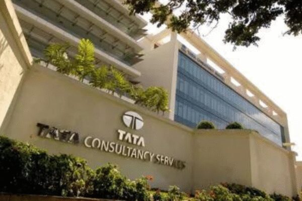 TCS halts anniversary appraisals over WFO non-compliance