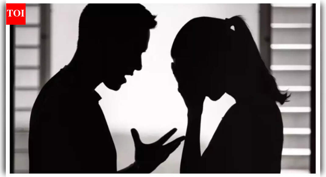 Man caught cheating on camera while dining in Sicily, files lawsuit against restaurant for ‘violation of privacy’