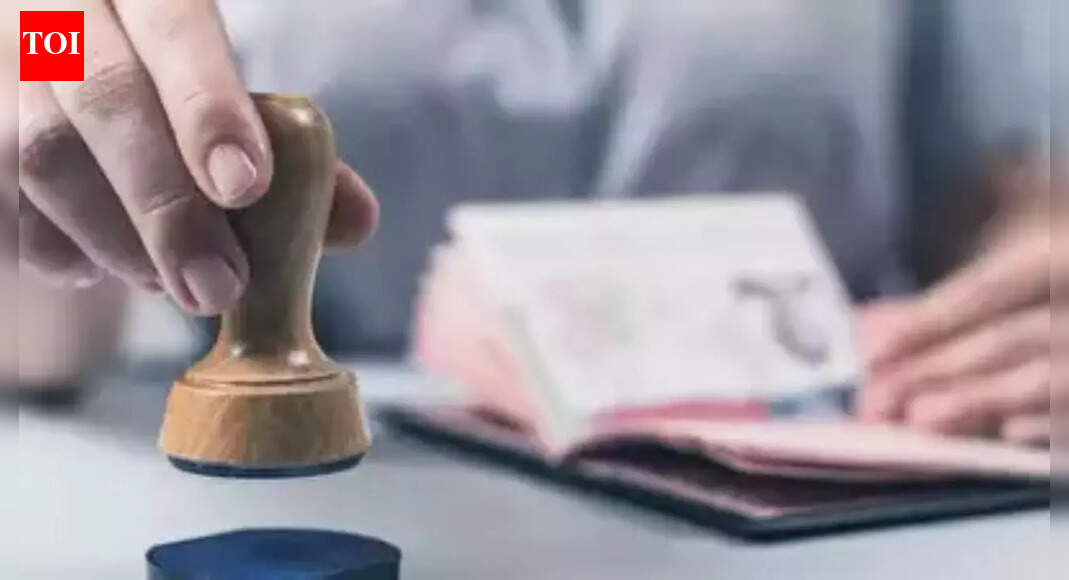 ‘Know the rules before you travel’: US consulate issues fresh warning to B1/B2 visa holders — what is it?