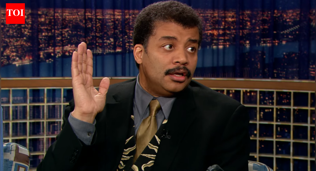 Neil deGrasse Tyson explains why falling into a black hole would be his preferred way to die |