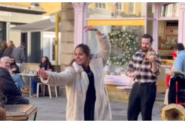 When East meet West: Indian woman performs Bharatanatyam on Bath Street London to the beats of a violin; internet falls in love, video inside