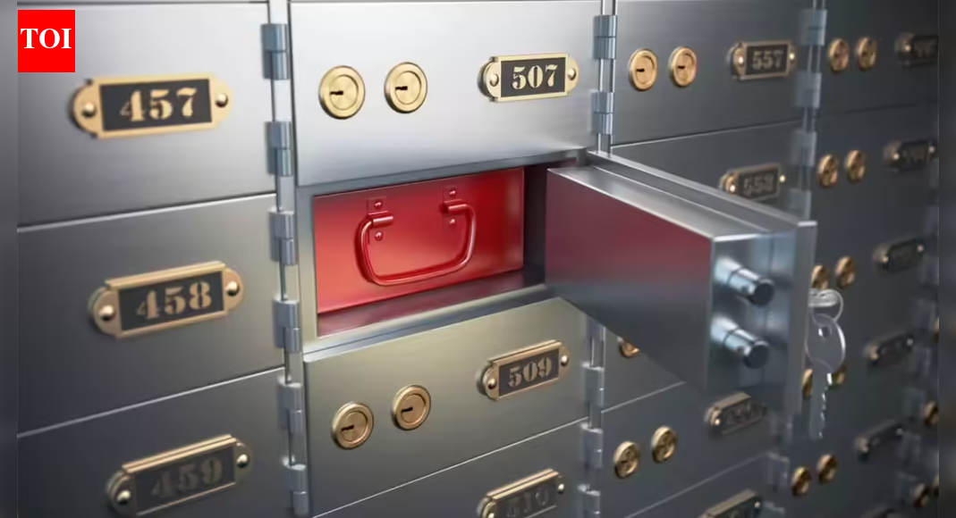 . Thieves allegedly broke into 22 lockers at Sangli District Central Cooperative Bank’s Zare branch in Maharashtra’s Kolhapur and decamped with ornaments kept in safety lockers, police said. The theft was discovered when the bank opened Thursday. “Thieves cut the bars of a window using a gas cutter. The locks were broken using a gas cutter. They cut the alarm system and stole the digital video recorder of CCTV cameras,” said Atpadi police station inspector Vinay Bahir. Bank officials said 7kg gold and 20kg silver were stolen.End of ArticleFollow Us On Social MediaVideosBJP Targets Mamata Banerjee Over ED Raid At I-PAC, Alleges Evidence TamperingFrom Op Sindoor To Venezuela: How Chinese Air Defence And Radar Systems Continue To Fail NationsDipu Das Lynching: Bangladesh Police Arrest Man Who Incited Mob As Attacks Against Hindus ContinueFrance Ditches Global South, Collective West As Jaishankar Warns Europe Of Changing World Order’Naughty, Nasty HM’: Mamata Slams Amit Shah After ED Raids TMC Leader Amid SIR RowPM Modi Launches ‘Somnath Swabhiman Parv’, Recalls Centuries-Old Resolve Behind Temple’s Revival“US Using Tariffs To Pressure India” Sareen Slams Trump Over Russia Sanction BillDonald Trump Pulls US Out Of India-Led Solar Alliance In Sweeping Exit From 66 Global AgenciesNew CCTV Footage Raises Questions Over Planning Behind Turkman Gate Clashes During Midnight DriveMinor Shooter Accuses National Coach Of Sexual Assault, NRAI Suspends Him Pending Police Inquiry123PhotostoriesHow to deal with difficult people without losing your cool: 5 effective psychology-based tipsBirthday Special: Farhan Akhtar’s movies to watch on OTTFarhan Akhtar’s social media moments with wife and kids10 smart and comforting sooji dishes to enjoy for breakfastExclusive: Viraj Bahl on the public admiration he’s been getting due to Shark Tank India; says ‘I still feel embarrassed when people ask me for selfies’‘Toxic’: Kiara Advani, Nayanthara to Rukmini Vasanth: Meet the leading ladies of Yash’s highly anticipated comeback filmHow to make comforting Gajar Matar Ki Sabzi at home10 most democratic countries in the world12 banana desserts enjoyed around the world’The Office’ to ‘Modern Family’: Best sitcoms to watch on Peacock123Hot PicksMinneapolis Woman ShootMaharashtra civic pollsGold rate todayUAE citizenshipCigarette price hikePublic holidays January 2026Bank Holidays JanuaryTop TrendingCandace OwensTommy Fleetwood and Clare Fleetwood Net WorthTravis KelceBrandon TatumQuinn HutsonRic Flair Net Worth in 2025Rashee RiceMarshon Lattimore ArrestAnthony EdwardsStefon Diggs