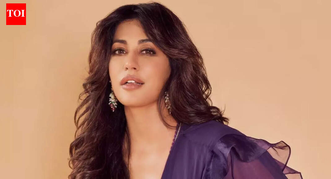 ‘John took off his shirt and his whole back was full of scratch marks’: Chitrangda Singh recalls mobbing incident from Delhi