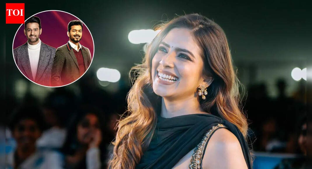 ‘Jana Nayagan’ star Vijay and Prabhas share THESE qualities, ‘The Raja Saab’ actress Malavika Mohanan reveals |