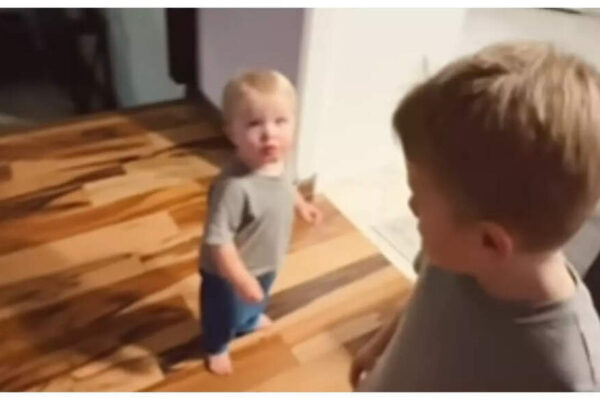 Mother of two boys leaves home for a movie at bedtime, husband records the kids’ emotional reaction; leaves the internet melting