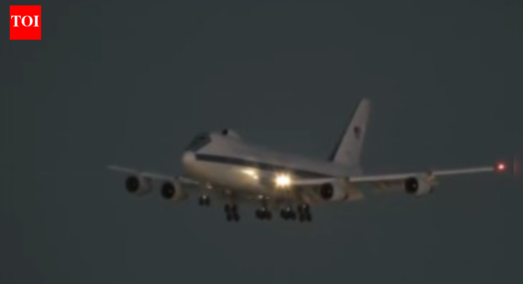 Trump’s Doomsday E-4B plane sighted in Washington, Los Angeles, days after US captured Maduro