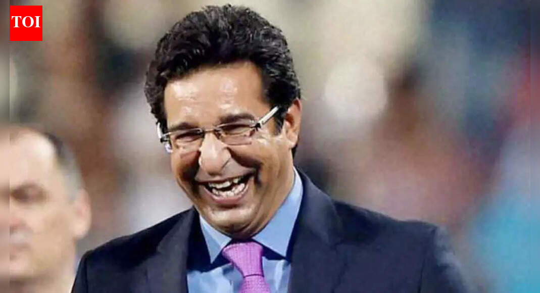 ‘Balance toh khatam nahi ho gaya?’: Wasim Akram pokes fun at PSL franchises | WATCH