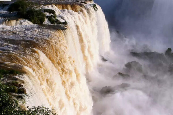 This waterfall is called ‘The Smoke That Thunders’ and the reason is wild |
