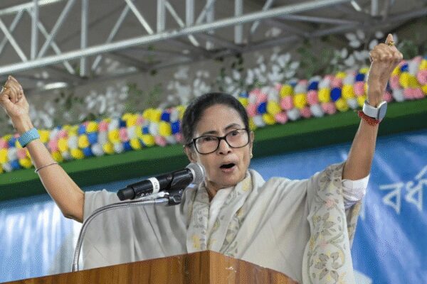 ‘77  deaths due to SIR’: Mamata makes explosive charges against EC again; flags ‘inhumane’ conditions