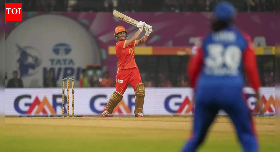 4,4,6,6,6,6: Devine intervention at DY Patil; Sophie carnage lights up WPL – Watch