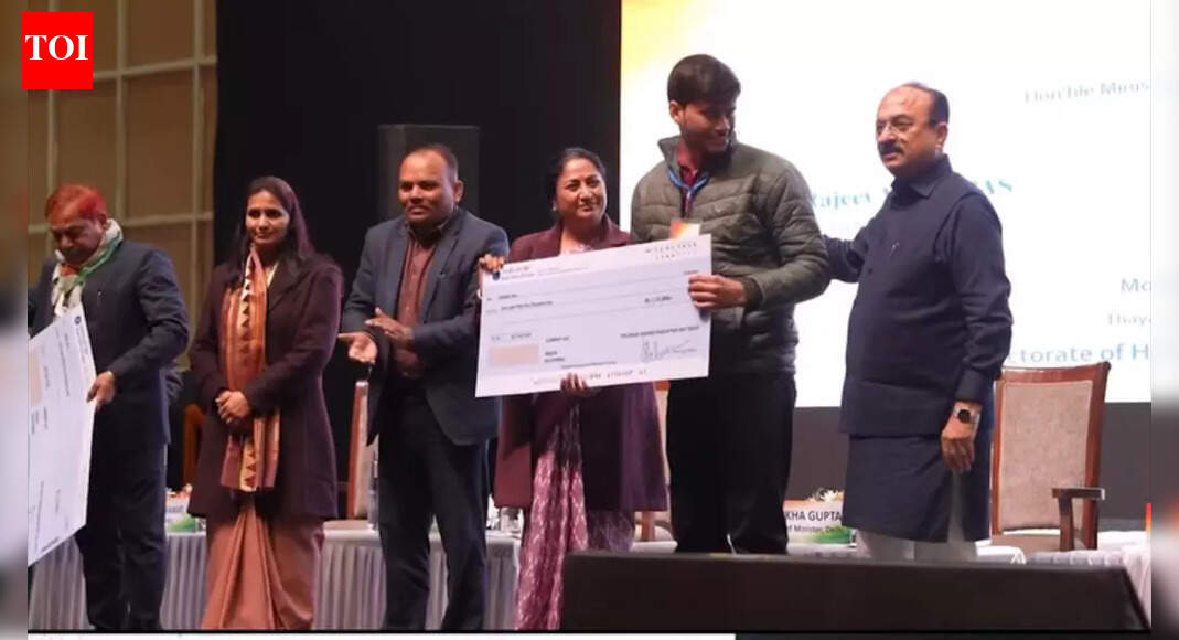 Education must be free from political considerations, says Delhi Minister Sood | India News