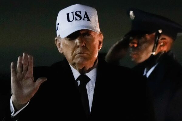 Trump posts fake Wiki profile calling him ‘acting president’ of Venezuela