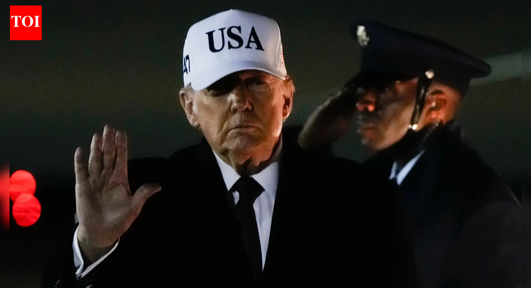 Trump posts fake Wiki profile calling him ‘acting president’ of Venezuela