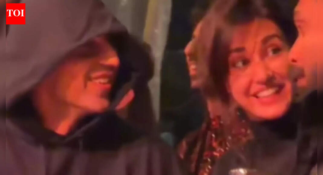 Disha Patani dating Talwinder Singh Sidhu? Actor spotted holding hands with Punjabi singer at  Nupur Sanon’s wedding