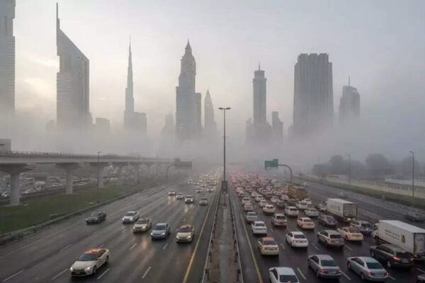 UAE issues weather alert as dense fog causes traffic delays in Abu Dhabi, Dubai and Sharjah