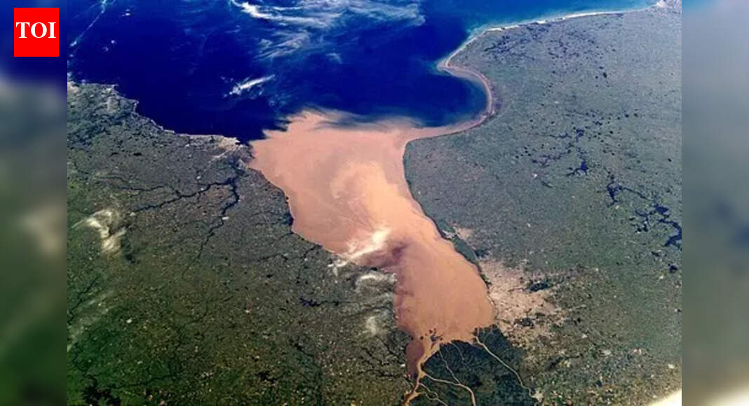 Which river is known as the Silver River and where is it |