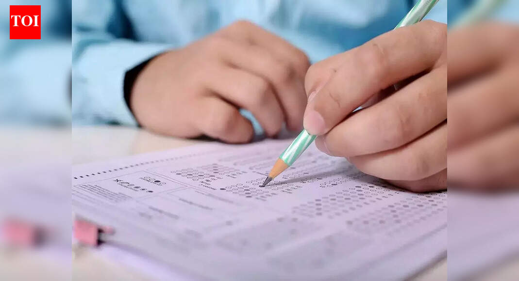 Appearing for JEE Main 2026? Check previous years’ question paper PDFs for final revision here