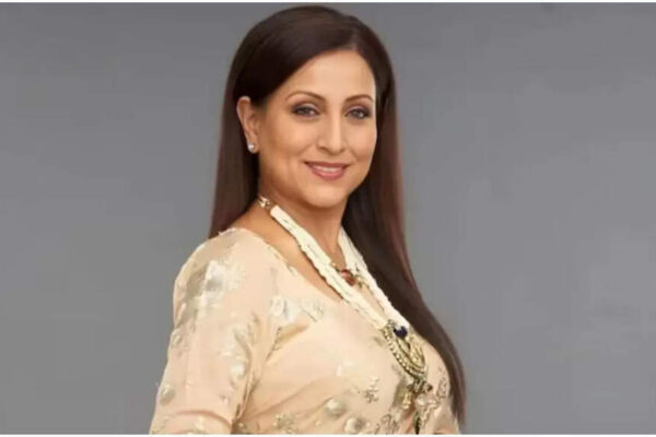 Kishori Shahane escapes unhurt after SUV collides with her car in Mumbai traffic, shares video: Road rage is bad | Hindi Movie News