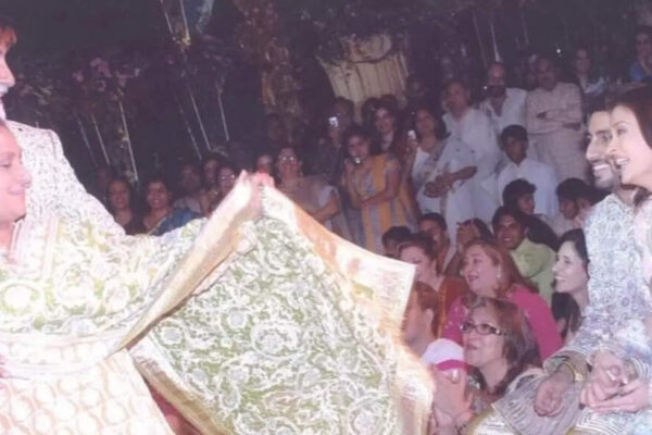 Jaya Bachchan dances with Amitabh Bachchan in unseen PICS from Abhishek Bachchan and Aishwarya Rai’s wedding, the couple holds hand and smiles wide