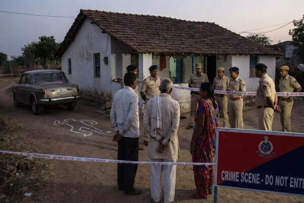 ‘Struck him repeatedly on head, face with hammer’: Wife, her lover butcher man in UP