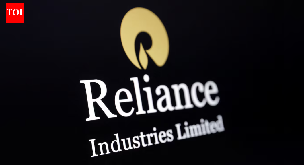 Rs 1.4 lakh crore wiped off! RIL falls 7% this year — What’s ahead for Reliance Industries share price?