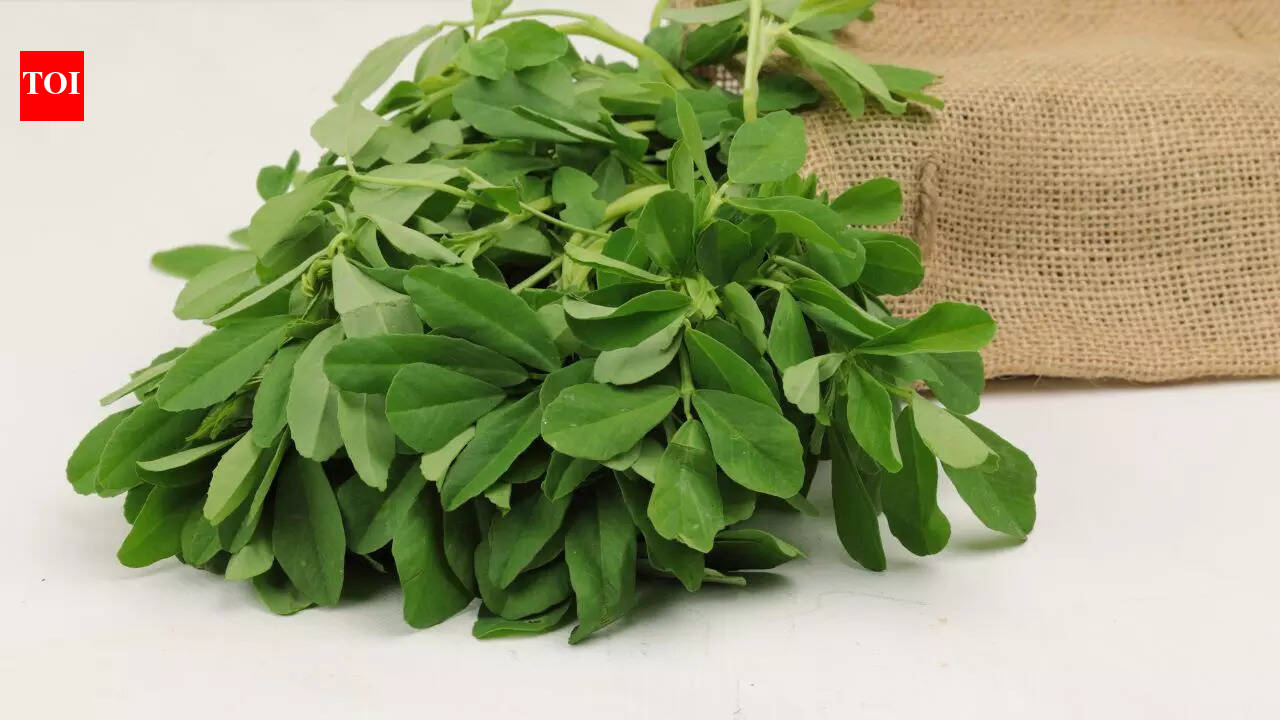THIS simple kitchen hack cleans methi leaves in minutes; no more endless plucking |